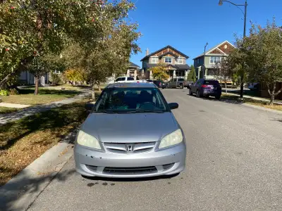 2005 Honda Civic SE Manual transmission 285,435km The car has been well maintained mechanically, get...