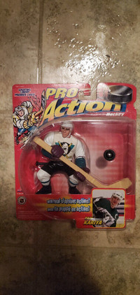 Starting Lineup Hockey - Paul Kariya Mighty Ducks Anaheim