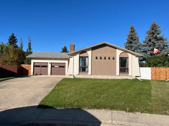4 bedroom bungalow for rent in Wetaskiwin