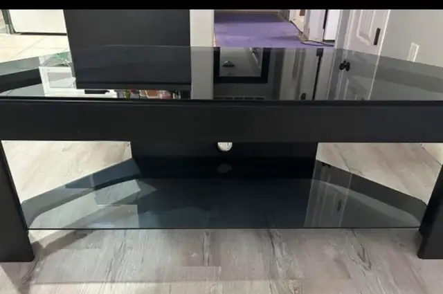 tv stand in TV Tables & Entertainment Units in Lethbridge - Image 4