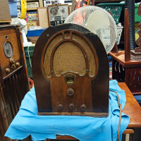 Philco 1930's Tube Radio