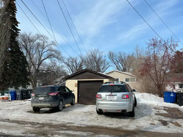 Parking for Rent in Varsity View-Osler St, close to RUH, U of S