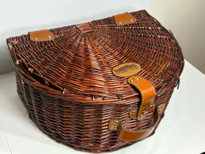 Hickory Farms Wicker Picnic Basket w/ Leather Hardware, View more