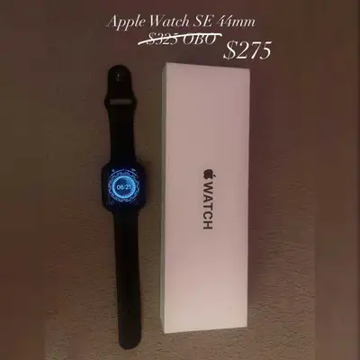 Apple Watch SE 44mm, View more