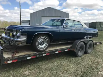 Looking for any 1971-76 Buick coupes,sedans or wagons. Electras, rivieras, park ave, lesabres and es...