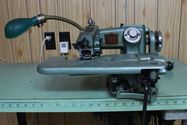 Industrial sewing Machines in Other Business & Industrial in Oshawa / Durham Region