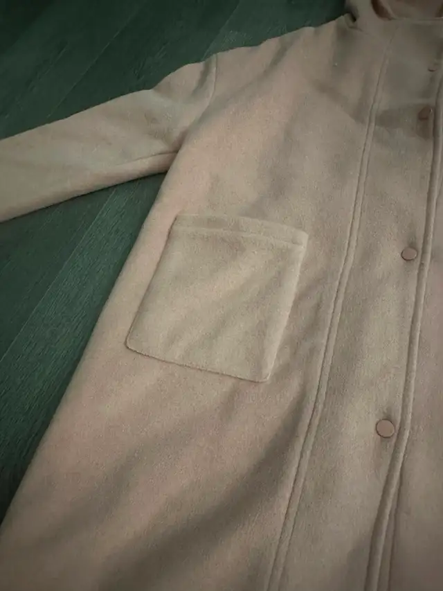 Pink winter coat in Women's - Tops & Outerwear in City of Toronto - Image 5