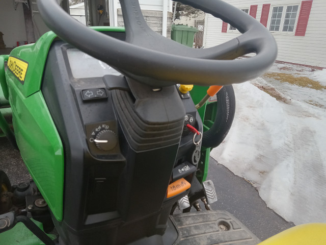 John Deer Tractor , $23,500 please call 1 902 436 5255 for infor in Other Business & Industrial in Summerside - Image 3