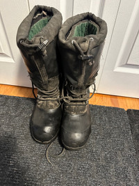 Sorel size 10 steel toe winter boots $40