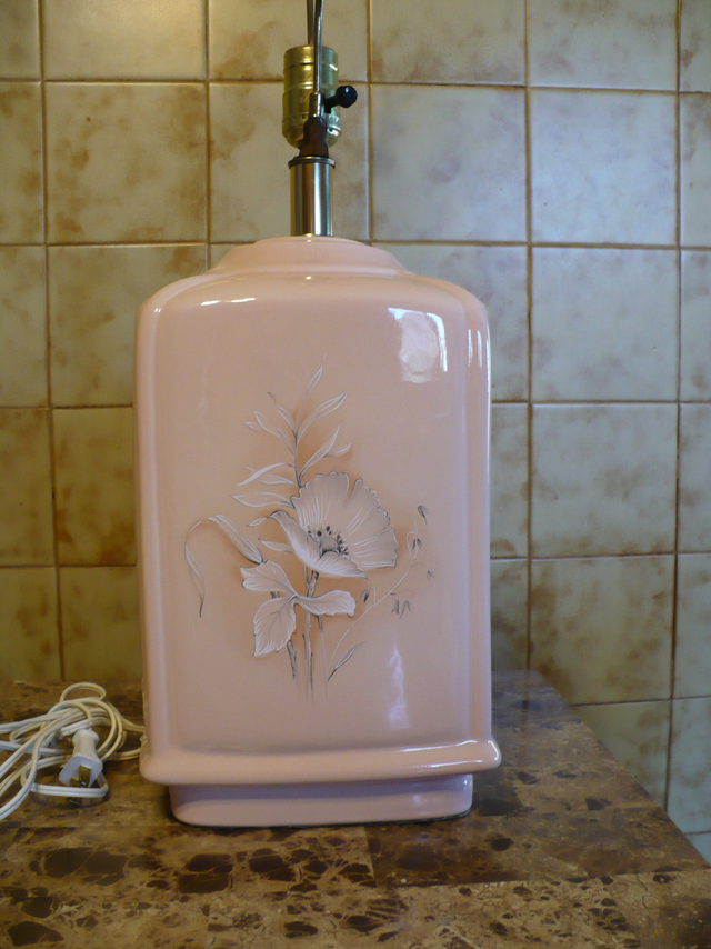 Square Table lamp/Lampe de table/Vintage in Indoor Lighting & Fans in Laval / North Shore - Image 5
