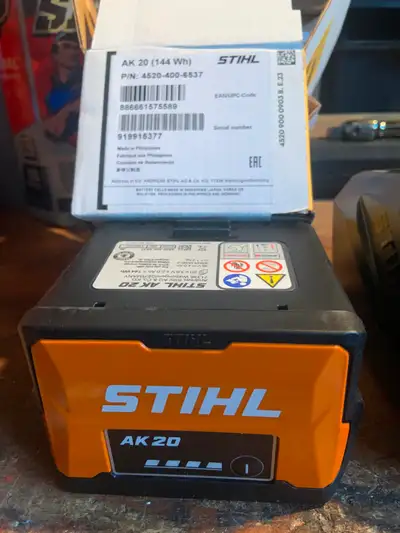 Chargeur STHIL AL 101 et batterie AK20, View more