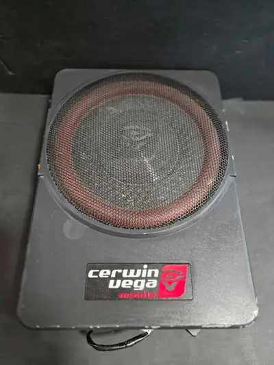 CERWIN VEGA MOBILE CAR AMP/SUB, View more