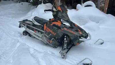 Extremely well maintained, serviced annually at dealership, comes with new spare belt, cover, hitch,...