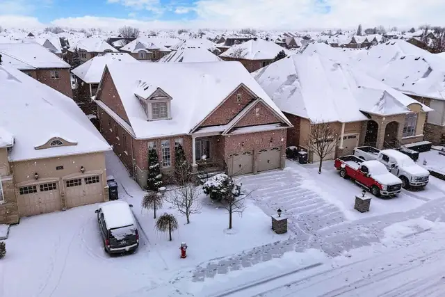 HOUSE FOR SALE IN BRAMPTON