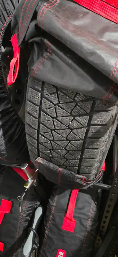 4x Used Bridgestone blizzk winter tires, mounted on steel rims, and balanced. Came off a Toyota RAV4...