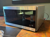 LG Microwave Large $150 OBO [Read Description]