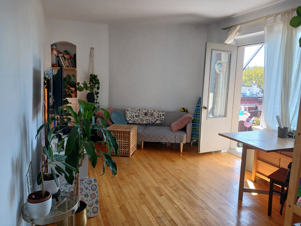 Bright Pet Friendly 3½ in Westmount — $1,540/month 3