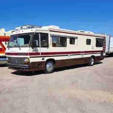Check out this Country Coach Motorhome, ready for your next adventure! Although this beauty has seen...