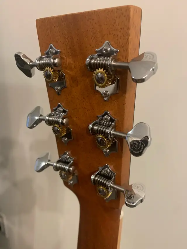 Larrivee D40r Legacy Acoustic Guitar w/ LR Baggs Anthem Pickup in Guitars in Oakville / Halton Region - Image 6