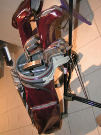 Set de golf pour homme avec sac, chariot et parapluie