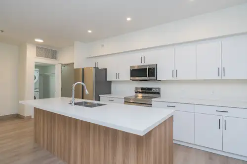 BRAND NEW EXTRA LARGE 1100 SQFT 2 BEDROOM LUXURY APARTMENTS FOR RENT Welcome home to Templeton Heigh...
