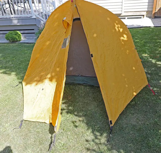 MEC Tarn 3 Backpacking ,car Tent in Fishing, Camping & Outdoors in St. Albert - Image 9