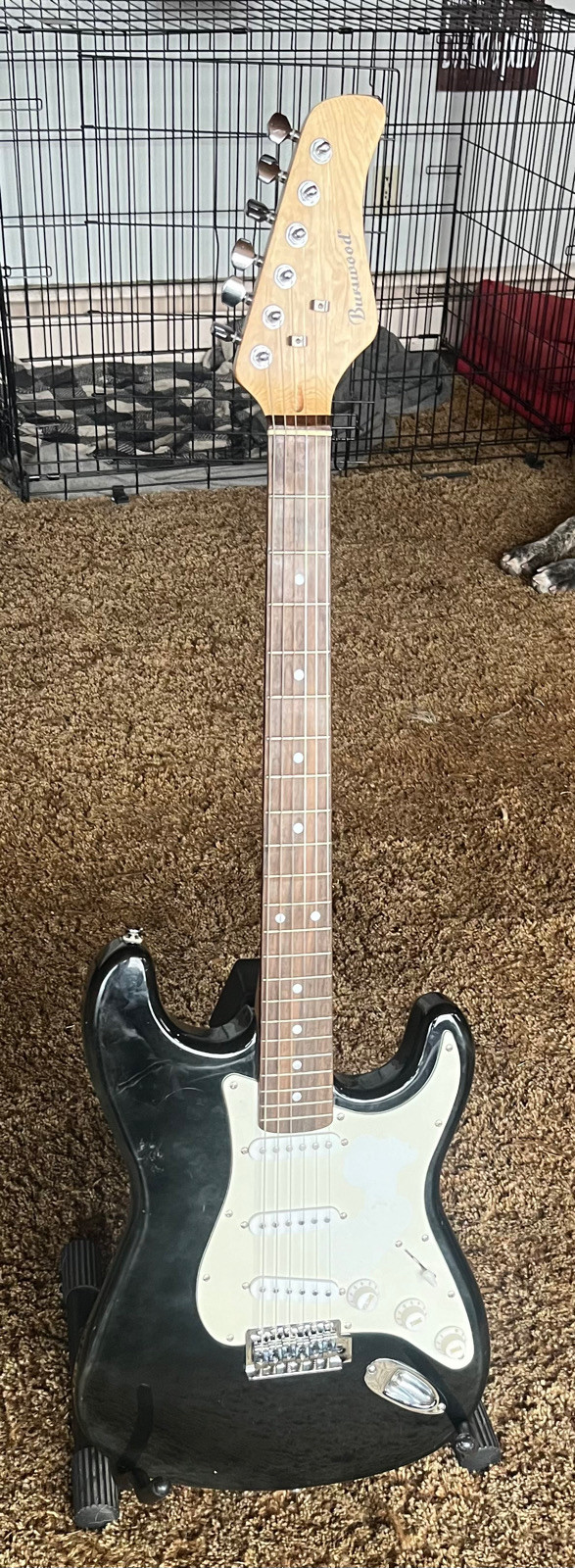 Burnwood guitar, Crate Amp, guitar stand and patchcords  in Guitars in Medicine Hat