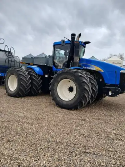 Selling a T9060. Has 535HP, 4 Hydraulic outlets, Has a PTO, tires are at about 60%, has 4634hrs, has...