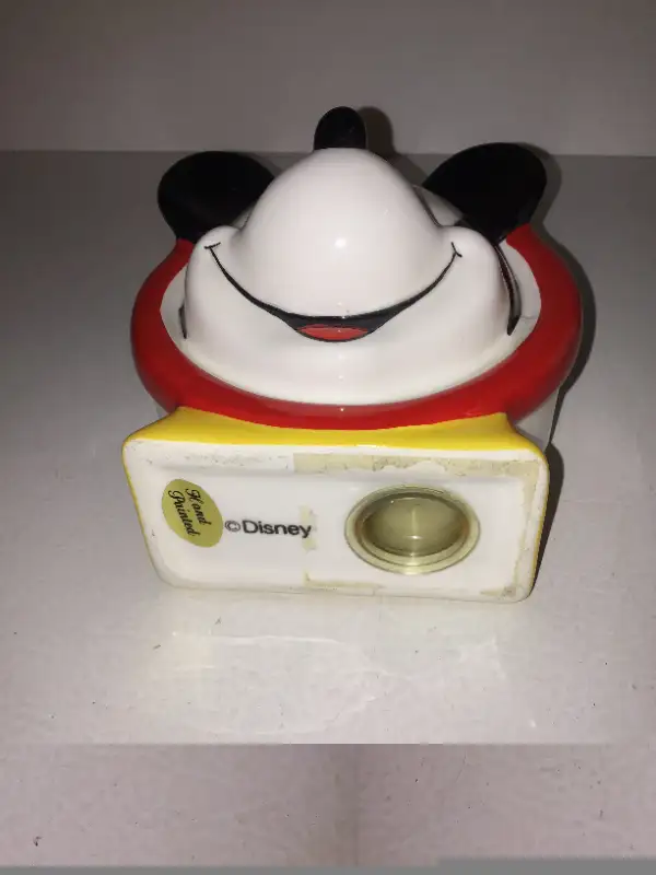 Disney Mickey Mouse ceramic bathroom set in Home Décor & Accents in Ottawa - Image 6