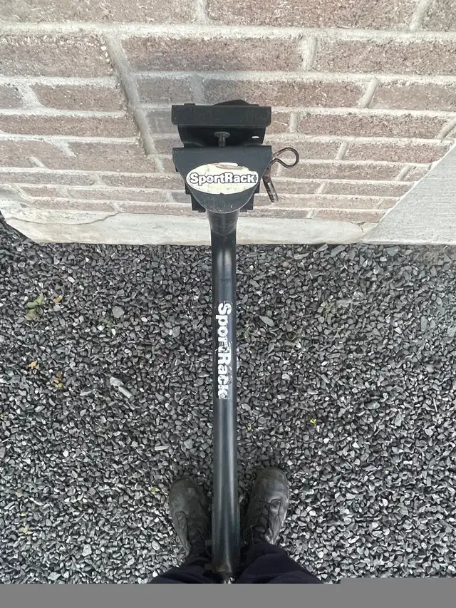 Rack à vélo  in Clothing, Shoes & Accessories in Lévis - Image 3