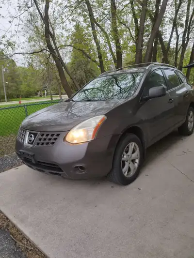 Nissan rogue 2009 good condition , need sale today. Good price