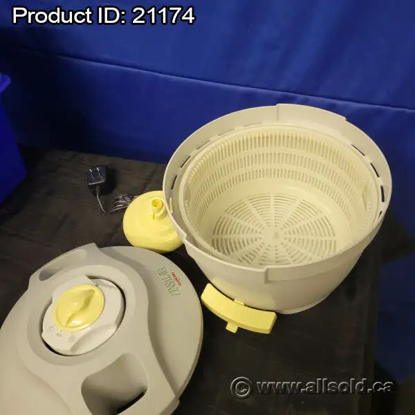 Girmi CE30 Electric Salad Spinner W/ Rechargeable Battery in Other in Calgary - Image 4