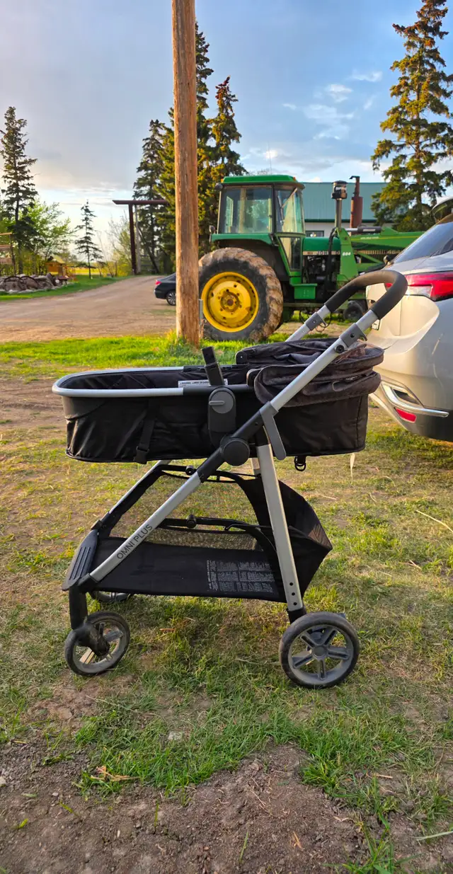 Omni Plus Evenflo Stroller in Strollers, Carriers & Car Seats in Edmonton - Image 4