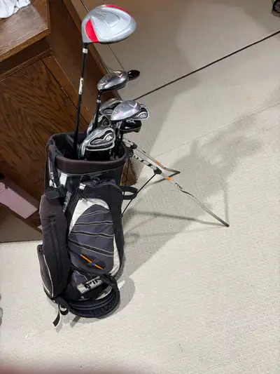 Women’s alien left handed golf clubs and ping stand bag , View more