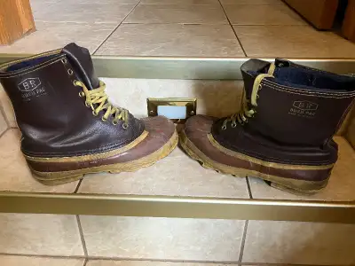 Footwear. Men's Winter work Boots Size 10 with Heavy Felt Liners, View more