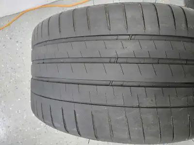 1 Michelin pilot sport 4s available 285 30 20 99y dot 22 Great condition tire thread 7/32 Retails ov...