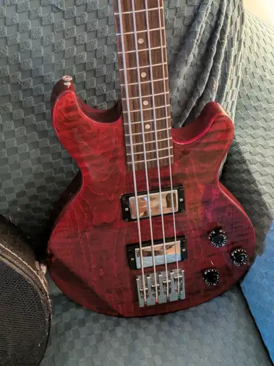 2006 Gibson Double Cut Bass Dark Cherry with Case, View more