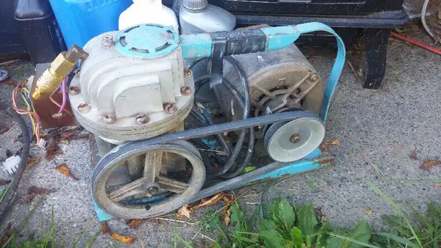 PAINT SPRAYERS   PLUS in Power Tools in Kamloops - Image 5