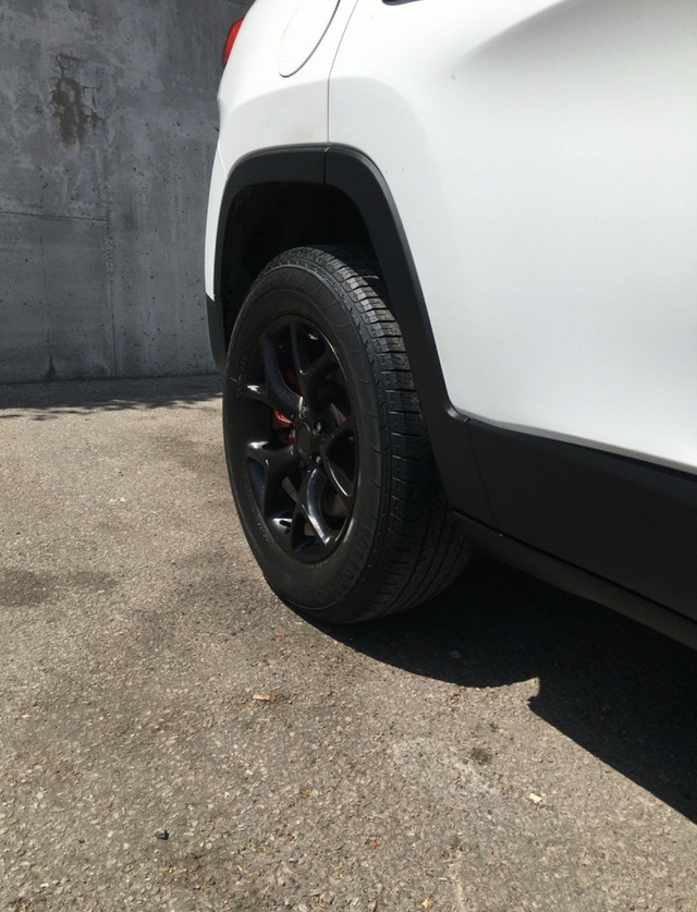 Jeep Cherokee 2014 in Cars & Trucks in City of Toronto - Image 3