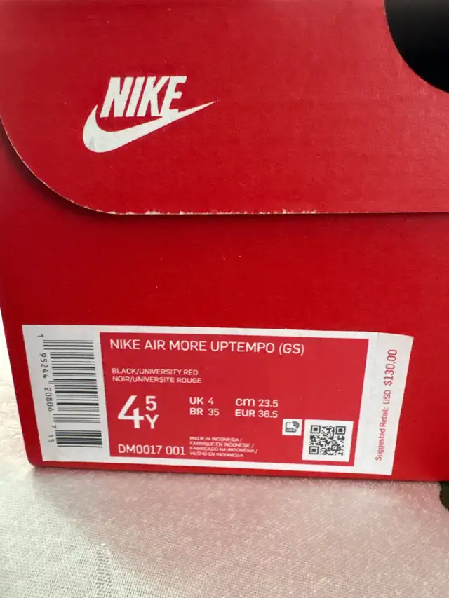 Nike Air More Uptempo (GS) 4.5 youth in Kids & Youth in Markham / York Region - Image 6