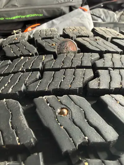 I'm offering four General winter tire with steel rims and sensors ready to tackle the icy roads. The...