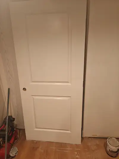 Masonite 36x80 interior door with the frame plus the hardware