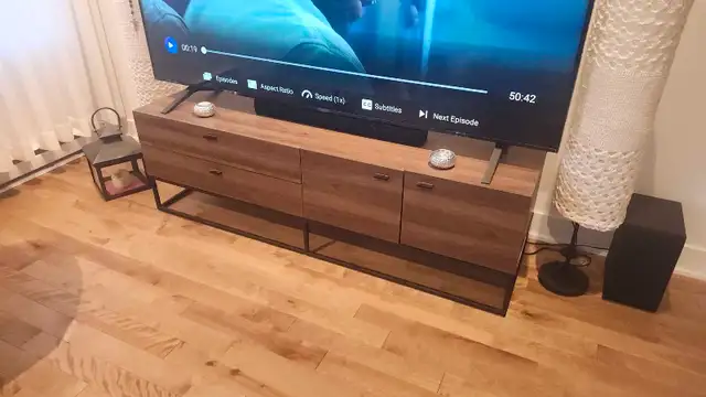 Tv stand for up to 75" tv in TV Tables & Entertainment Units in Longueuil / South Shore - Image 2