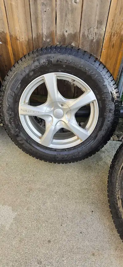 235/65R17 GT RADIAL ICEPRO SUV winter tires come mounted on 4 alloy rims and are ready to help you t...