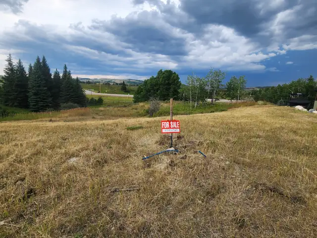 Cottage Club Lot in Ghost Lake in Land for Sale in Calgary - Image 9