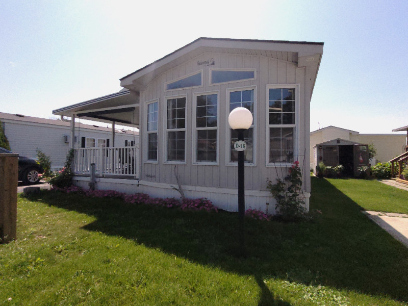 Beautiful Upgraded 14x42 Mobile Home For Sale Houses for Sale