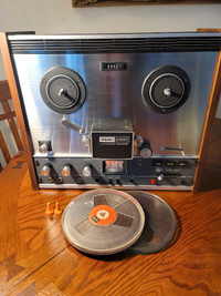 Teac A-1250 auto reverse reel to reel tape deck