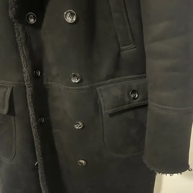 Zara Double Breasted Long Shearling Coat Jacket Black Size XL in Men's in City of Toronto - Image 6