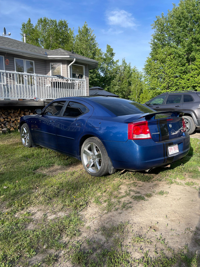 2010 dodge charger R/T  in Cars & Trucks in St. Albert - Image 4