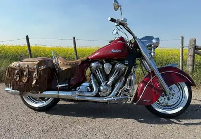 Extremely Rare! The 2010 Indian Chief features a proprietary air-cooled 105 cubic-inch (1,720 cc) Po...